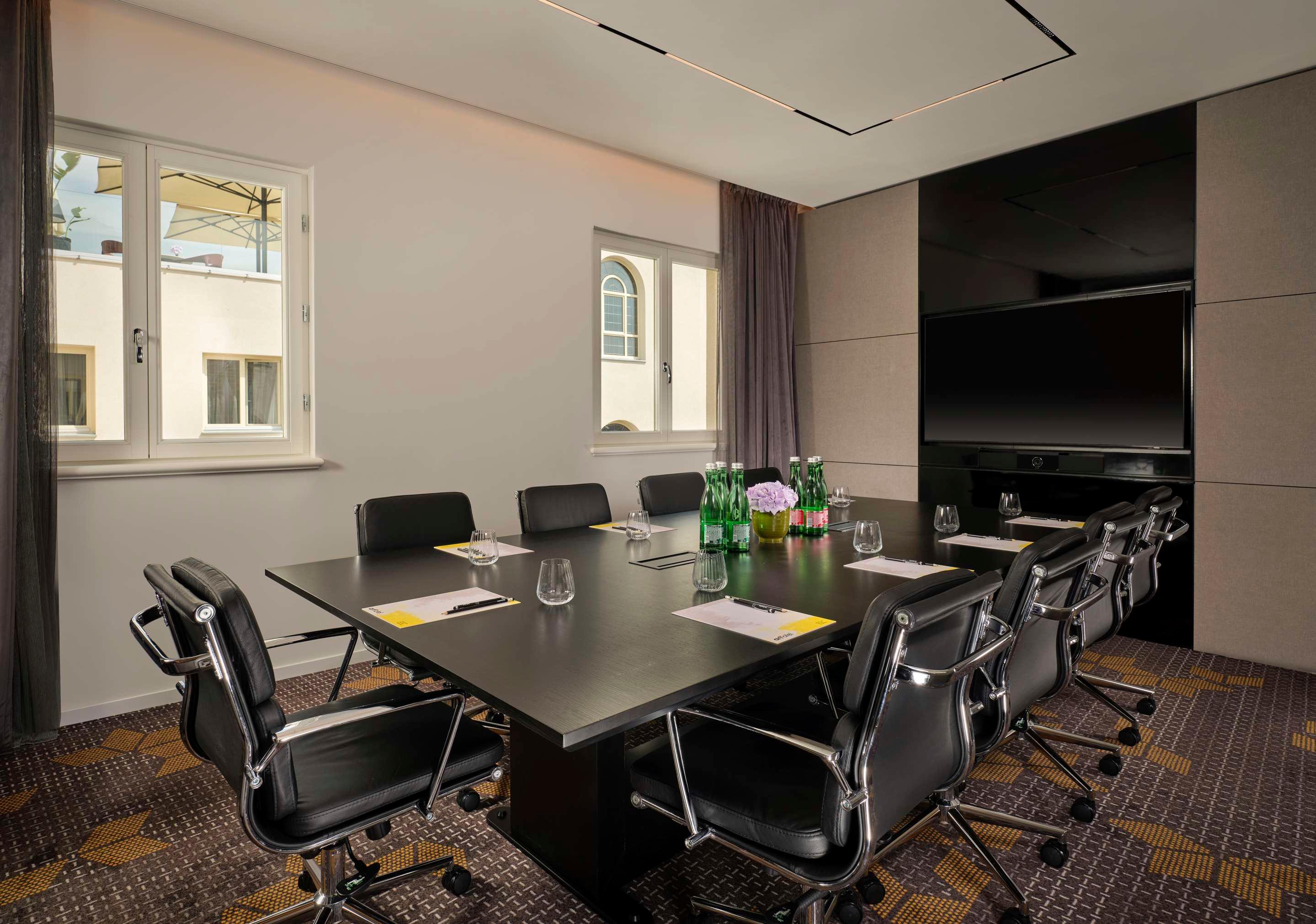 ice-10299400-118218311-493979 art'otel Zagreb