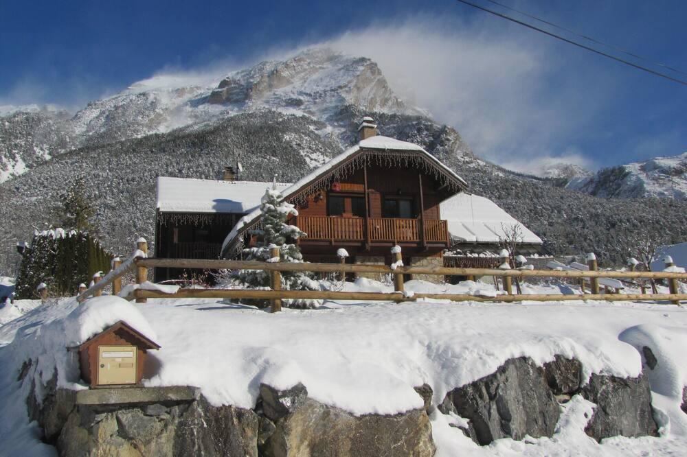 Chalet 'Chez Dany', 8-13 people in Vallouise Ecrins Ski Pelvoux Puy-st-vincent Provence-Alpes-Côte d'Azur - Pelvoux visuel 4/5 Chalet 'Chez Dany', 8-13 people in Vallouise Ecrins Ski Pelvoux Puy-st-vincent Provence-Alpes-Côte d'Azur - Pelvoux visuel 4/5