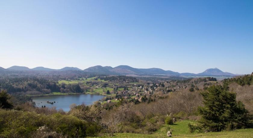 Entre Lacs et Volcans Auvergne - Aydat visuel 2/5 Entre Lacs et Volcans Auvergne - Aydat visuel 2/5