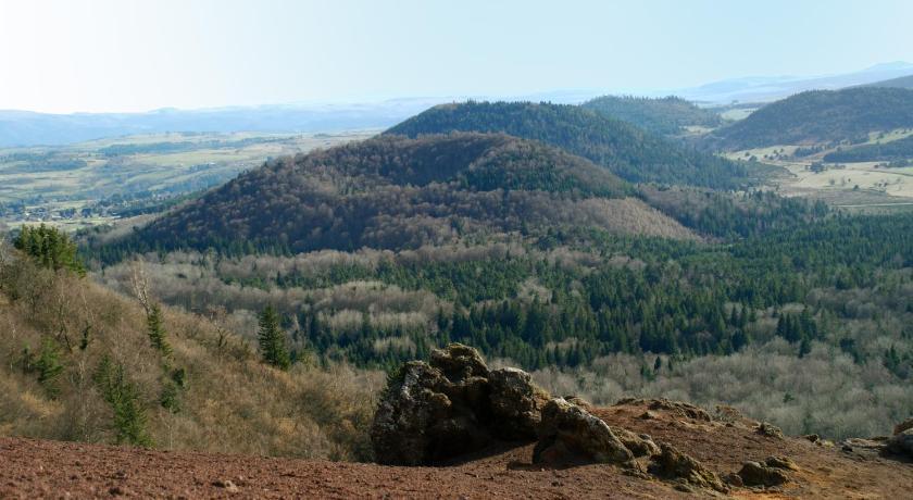 Entre Lacs et Volcans Auvergne - Aydat visuel 4/5 Entre Lacs et Volcans Auvergne - Aydat visuel 4/5