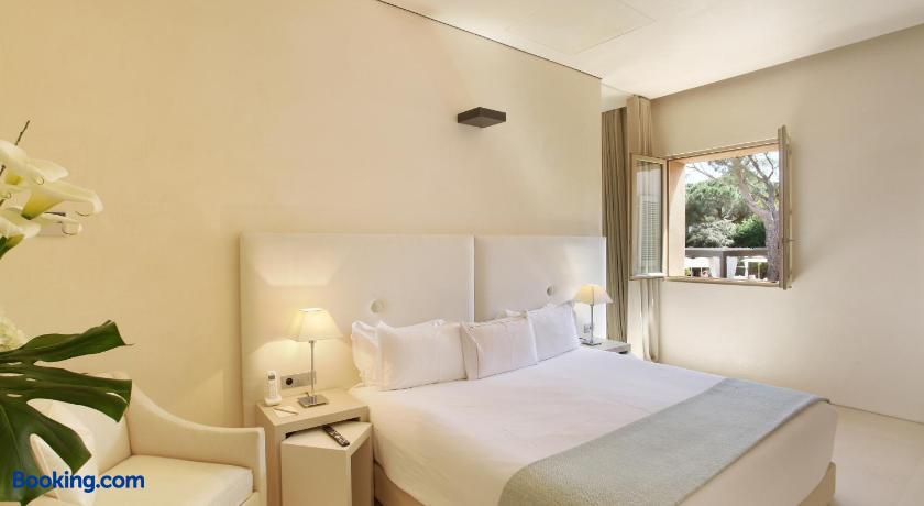 booking-547010-198654906-405407 MUSE Saint-Tropez