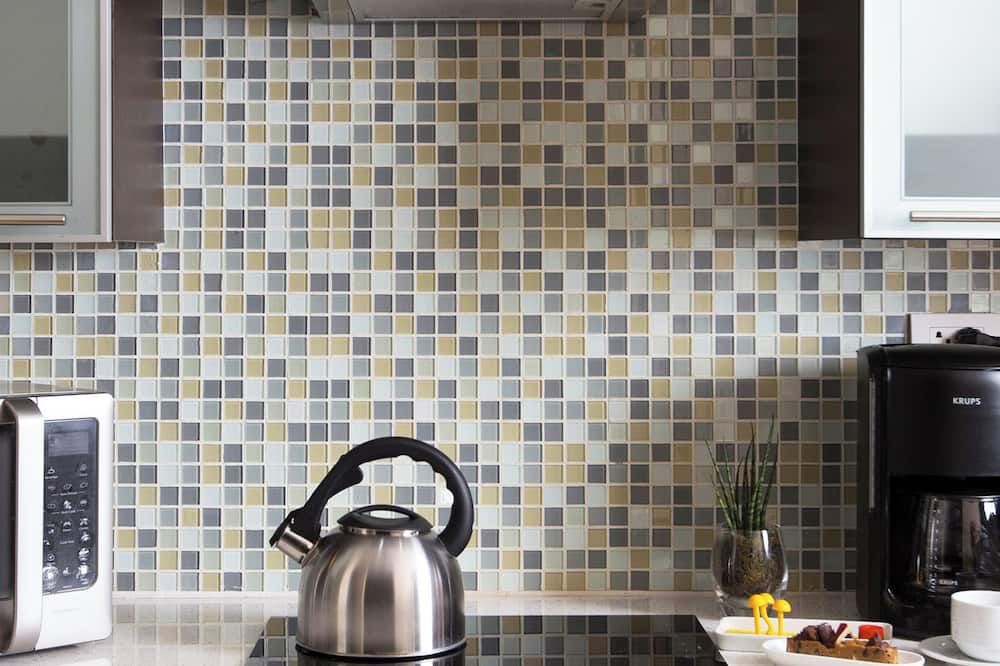 Crimson Hotel Filinvest City, Manila