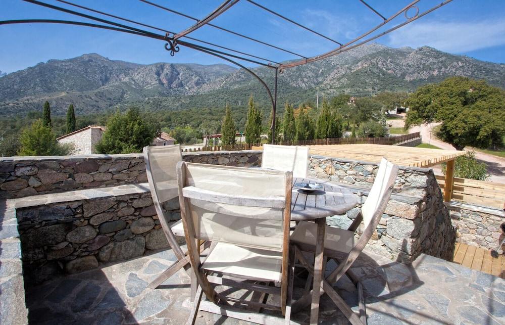 Capu Biancu Central Corsica Near The Asco Gorges Not Far From The Sea Corsica - Moltifao visuel 2/5