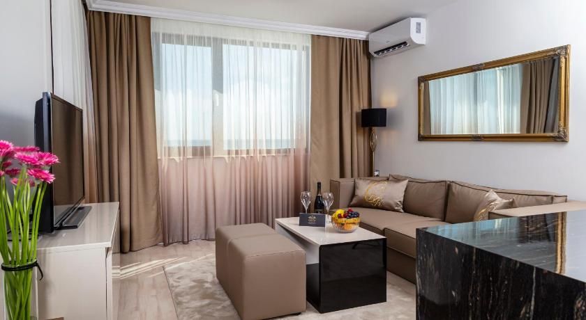 Onyx Beach Residence - Free Parking & Beach Access