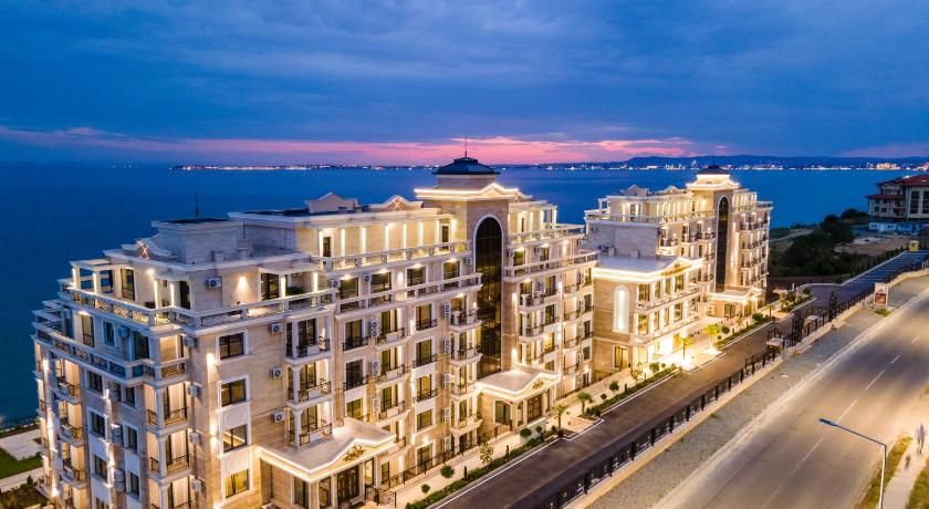 Onyx Beach Residence - Free Parking & Beach Access