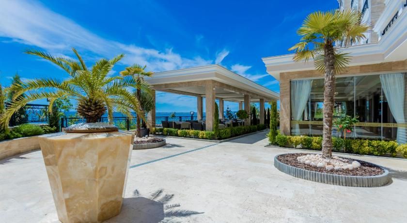 Onyx Beach Residence - Free Parking & Beach Access