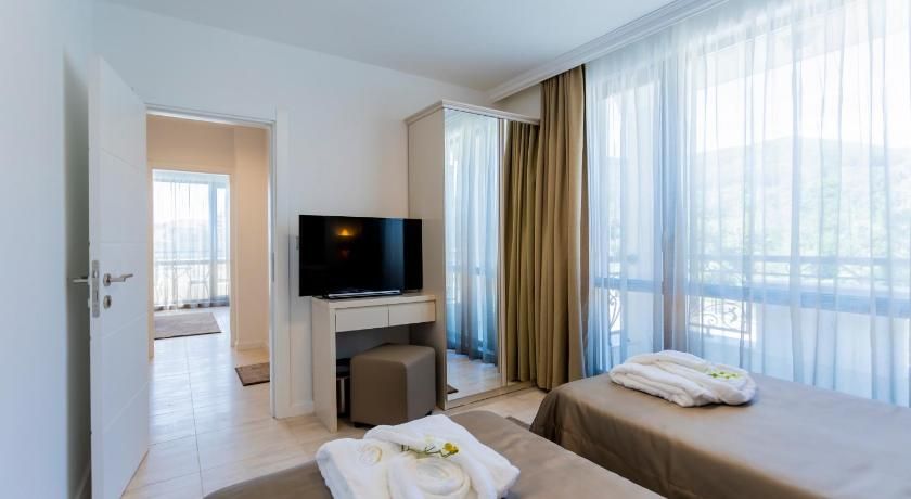 Onyx Beach Residence - Free Parking & Beach Access