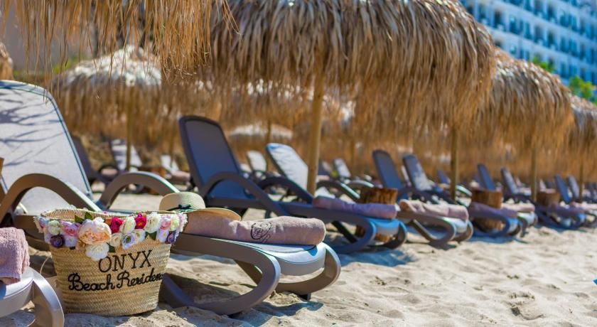 Onyx Beach Residence - Free Parking & Beach Access