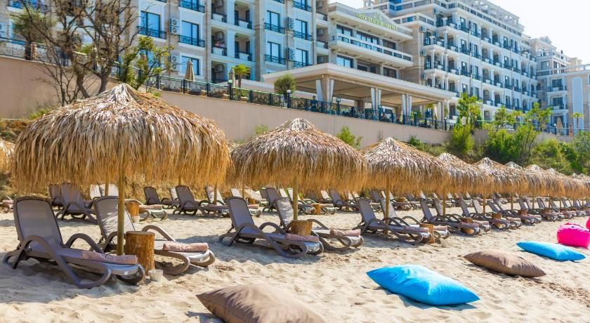 Onyx Beach Residence - Free Parking & Beach Access