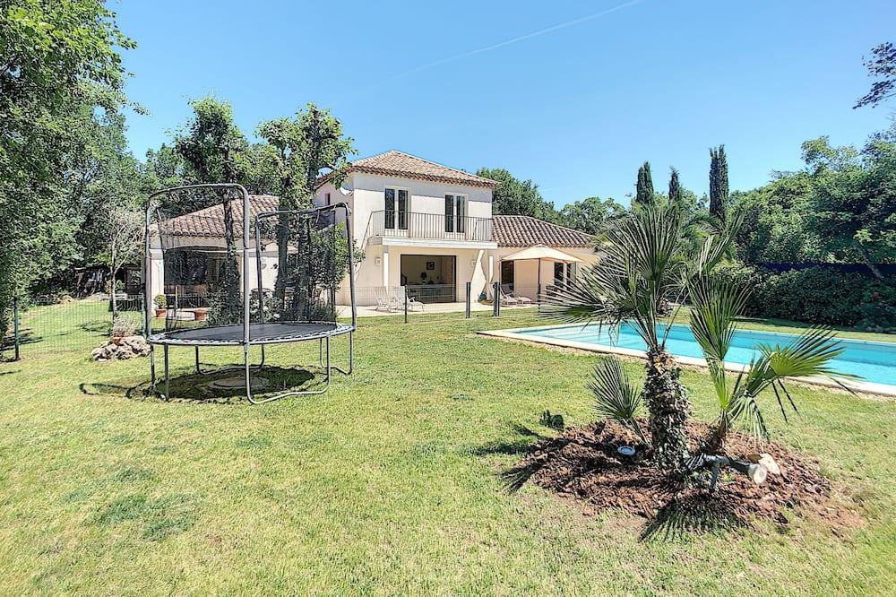 Beautiful Modern Villa With Heated Pool, Landscape Garden And 3 Bedrooms Rhône-Alpes - Saint-Paul-de-Varax visuel 1/5