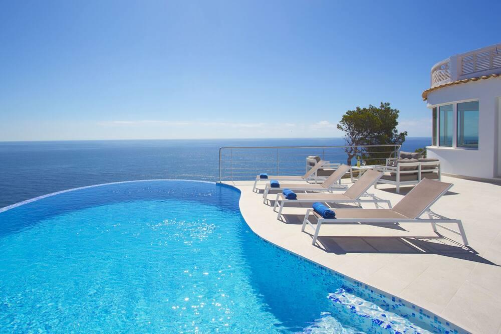 Luxury Villa Front Of The Sea For 8 Persons Kust van Valencia - Javea visuel 5/5 Luxury Villa Front Of The Sea For 8 Persons Kust van Valencia - Javea visuel 5/5