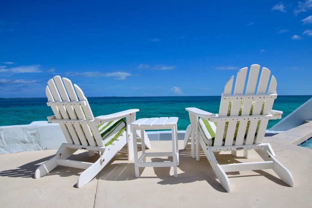 Water's Edge Villa - Oceanfront with Private Pool