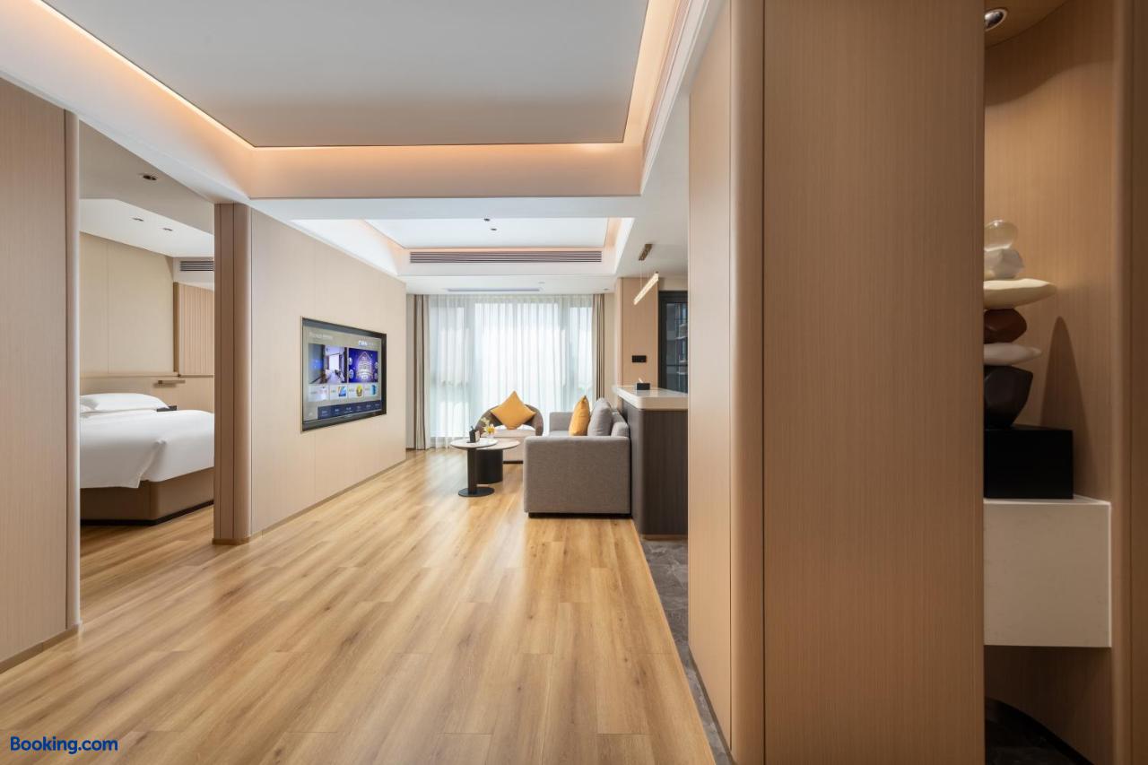 booking-1071780230-599561956-757750 Poltton International Apartments Jiangmen Pengjiang Administrative Service Center