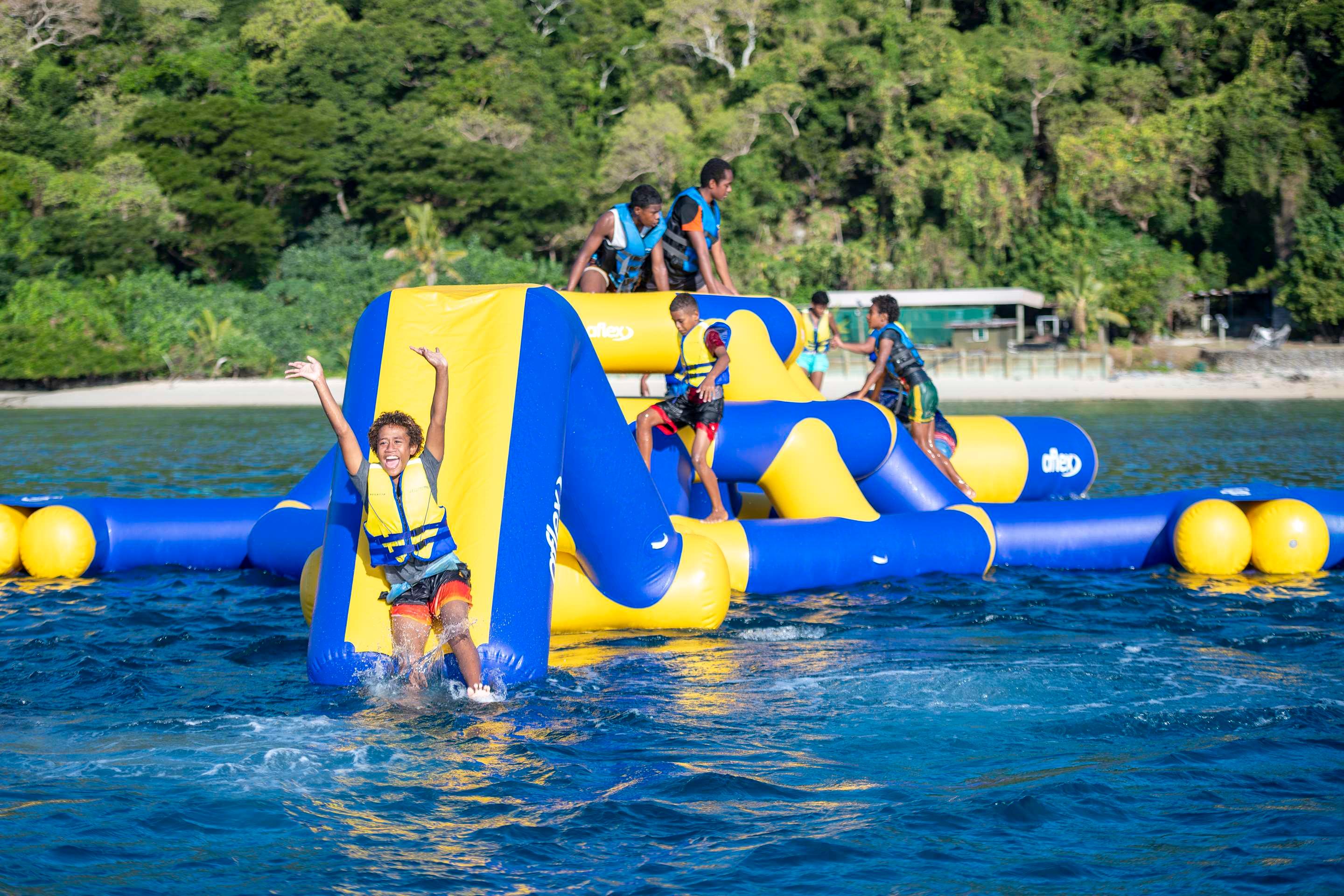 ice-178714-2d99e1-960984 Castaway Island, Fiji