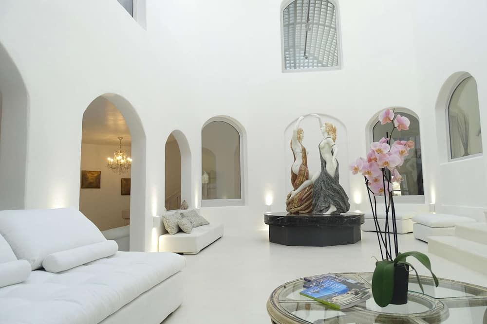 Tharroe of Mykonos Boutique Hotel