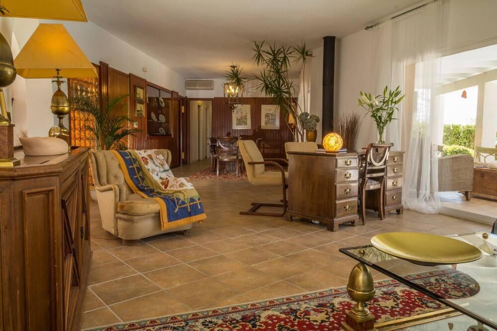 Large Villa In Albir, Between Benidorm And Altea With Private Pool Kust van Valencia - Alfaz del Pi visuel 5/5 Large Villa In Albir, Between Benidorm And Altea With Private Pool Kust van Valencia - Alfaz del Pi visuel 5/5