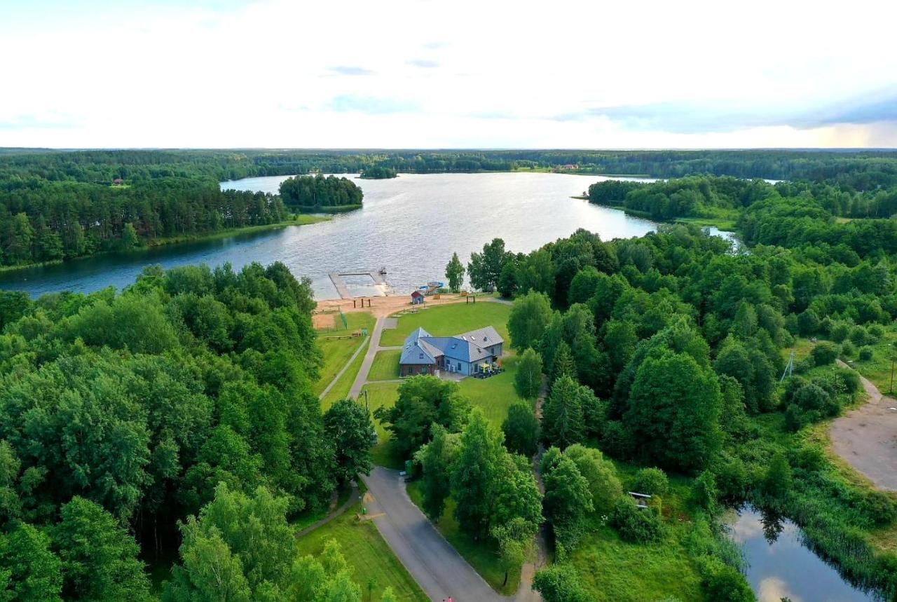 Lake & Library boutique Hotel