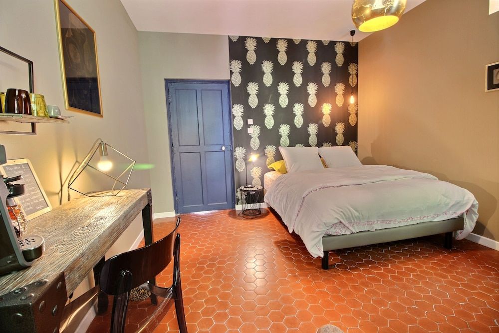 hotel photo