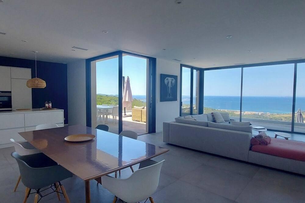 Contemporary upscale villa, pool, panoramic view of the Gulf of Ajaccio Corsica - Porticcio visuel 1/5 Contemporary upscale villa, pool, panoramic view of the Gulf of Ajaccio Corsica - Porticcio visuel 1/5