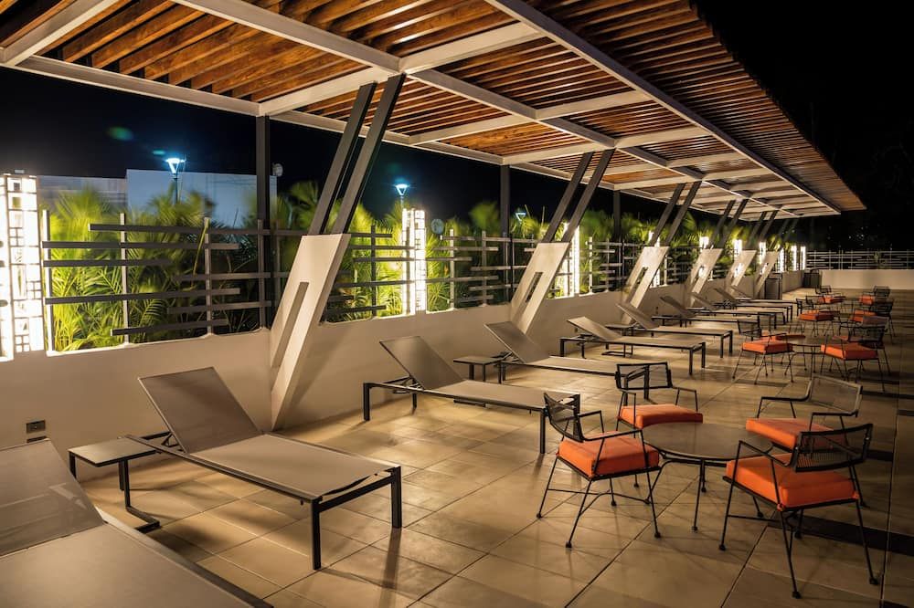 Eurobuilding Tama San Cristobal