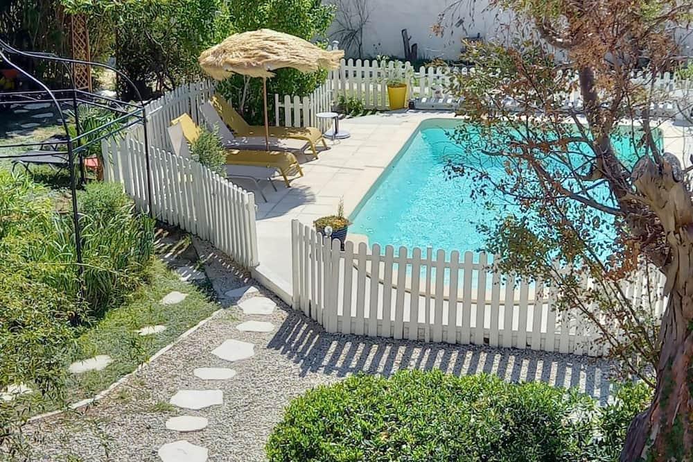 House / Villa Entraigues sur sorgue ,near Avignon,with flowers and trees - Provence-Alpes-Côte d'Azur - Entraigues-sur-la-Sorgue visuel 2/5 House / Villa Entraigues sur sorgue ,near Avignon,with flowers and trees - Provence-Alpes-Côte d'Azur - Entraigues-sur-la-Sorgue visuel 2/5