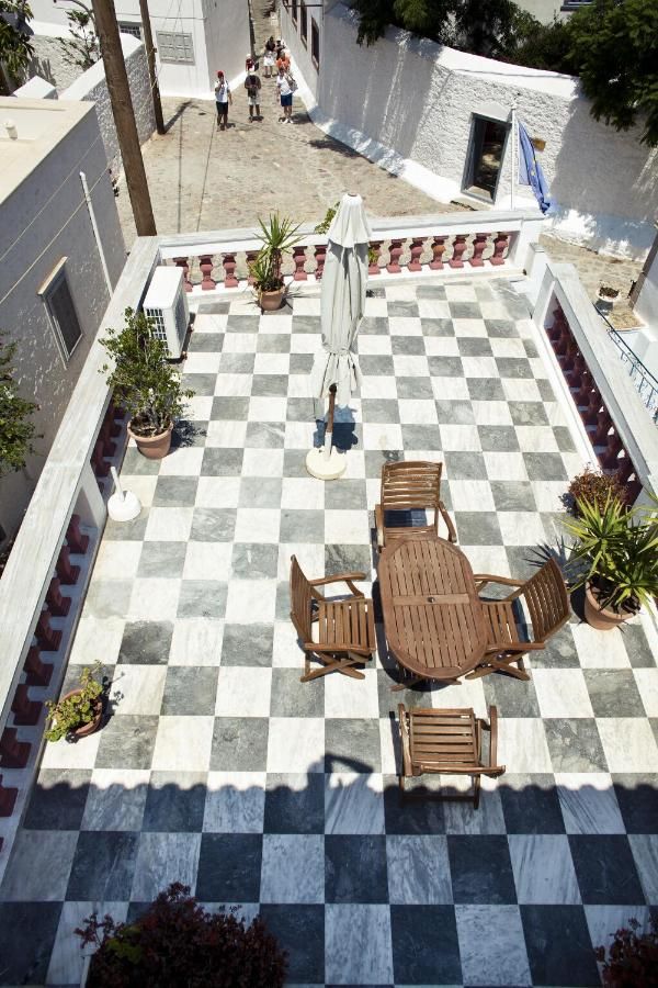 hotel photo