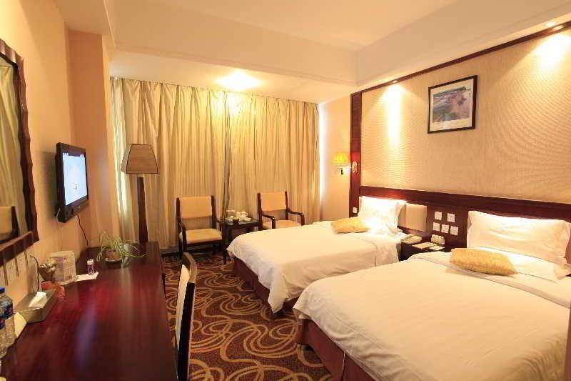 Kunming Golden Spring Hotel