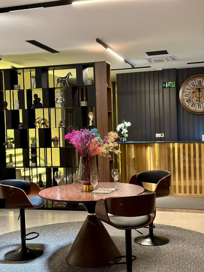 Ador Hotel North Mitrovica