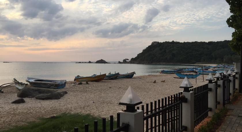 Janas Blue Water Corner