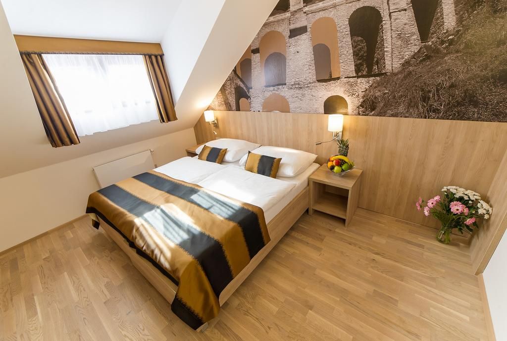 Garni hotel Castle Bridge