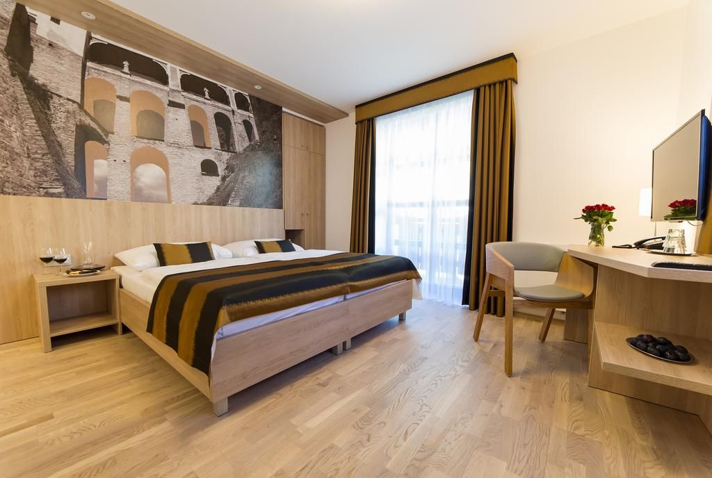 Garni hotel Castle Bridge