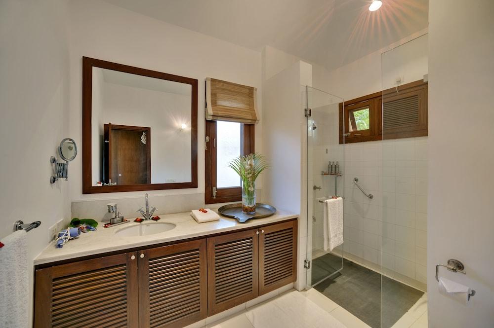 sembo-389722-3ec162-834210 Shreyas Retreat