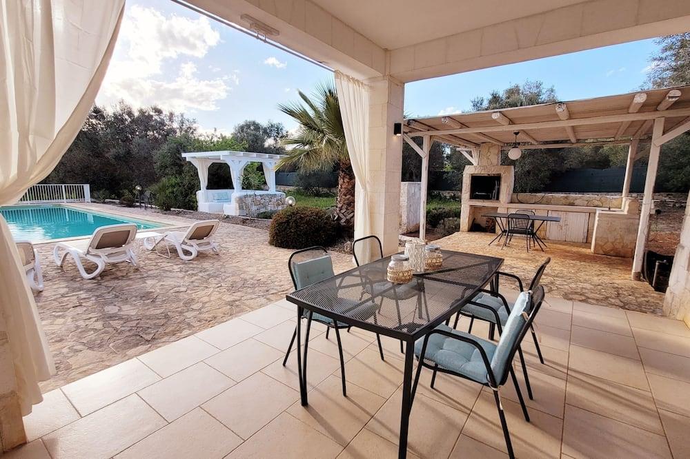 Modern Villa, Pool, Veranda, Additional Outdoor Kitchen, Bbq, Double Stone Walls Apulië - Ostuni visuel 4/5