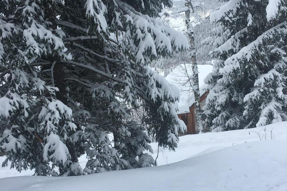 Ski in Ski out direct on to piste individual chalet with fab views and free WIFI Rhône-Alpes - Oz-en-Oisans visuel 1/5 Ski in Ski out direct on to piste individual chalet with fab views and free WIFI Rhône-Alpes - Oz-en-Oisans visuel 1/5