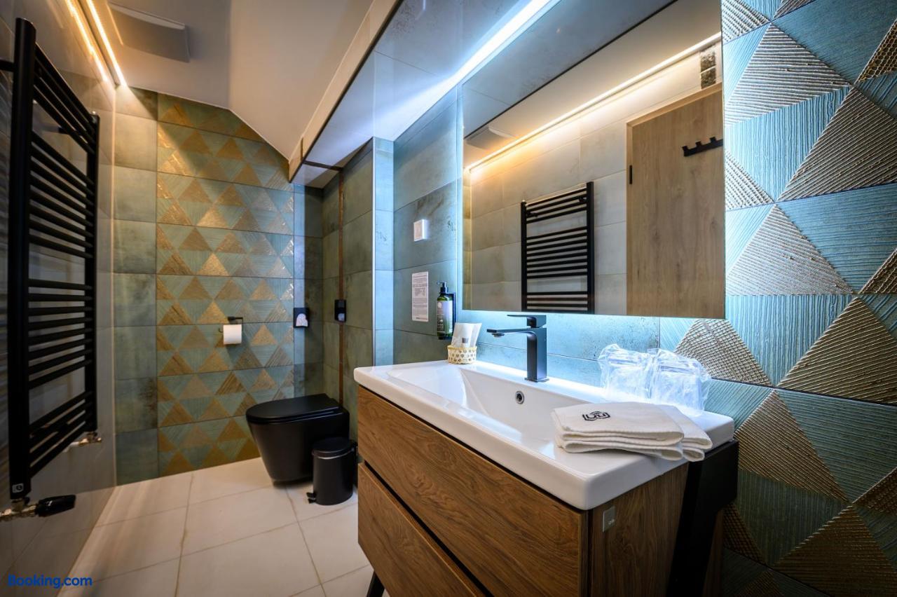 booking-1071097629-631136846-795758 Bordur Wellness Hotel és Szonyegmúzeum
