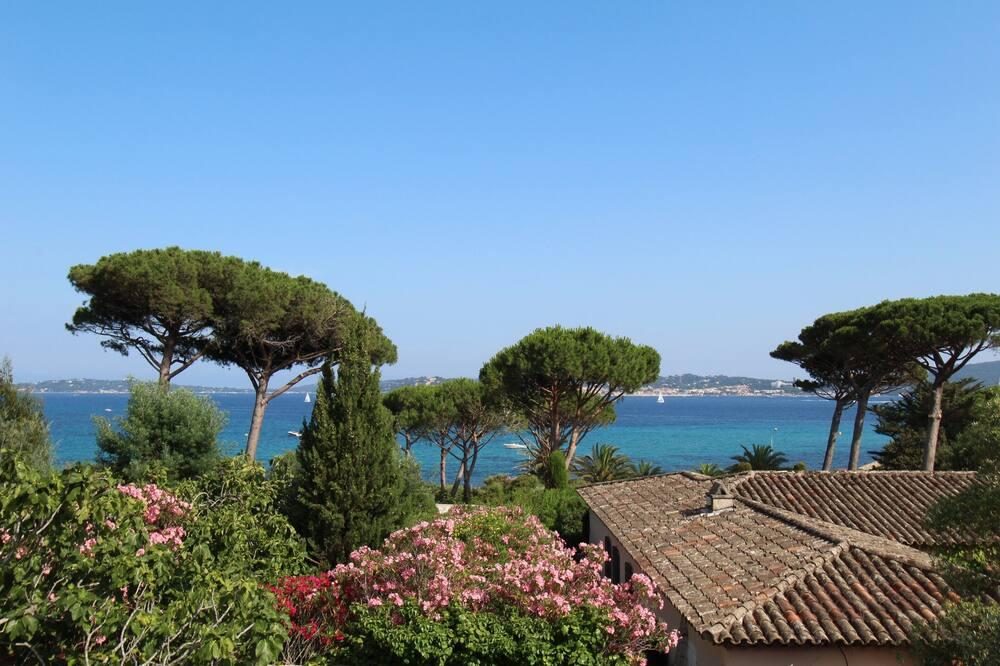 Luxurious new villa facing St Tropez Provence-Alpes-Côte d'Azur - Grimaud visuel 4/5