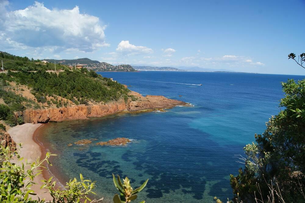 Air Conditioned Villa With 4 Bedroom Pool And Garden Sea View - Provence-Alpes-Côte d'Azur - Saint-Raphaël visuel 5/5 Air Conditioned Villa With 4 Bedroom Pool And Garden Sea View - Provence-Alpes-Côte d'Azur - Saint-Raphaël visuel 5/5