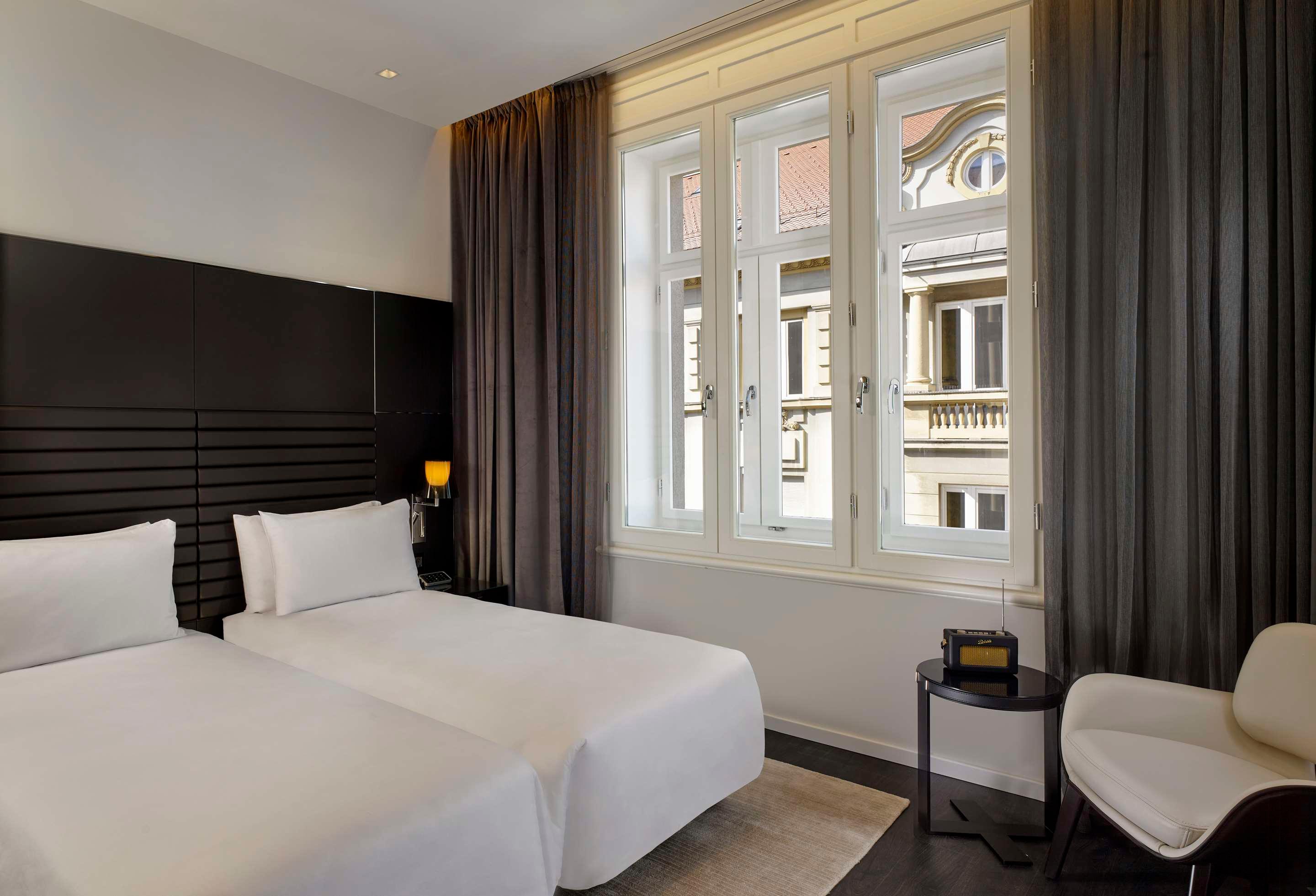 ice-10299400-110087397-854515 art'otel Zagreb