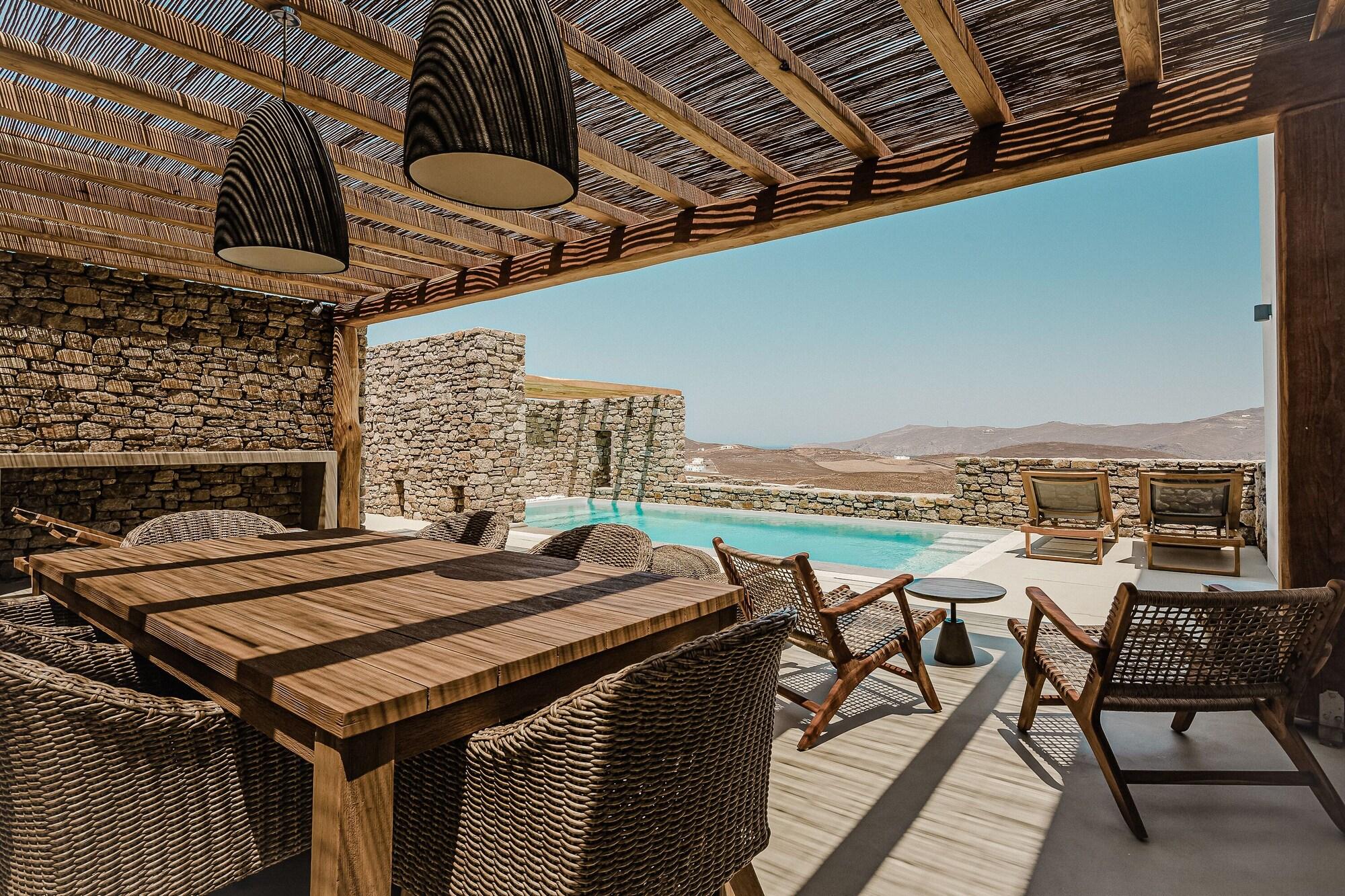 expedia_group-7458795-2dc4a3-299688 Amarelo Suites