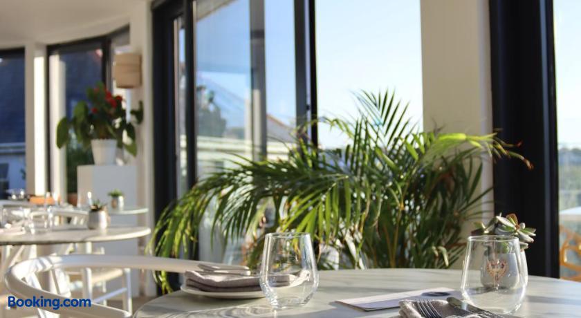booking-137176-407639402-640899 Porth Beach Hotel