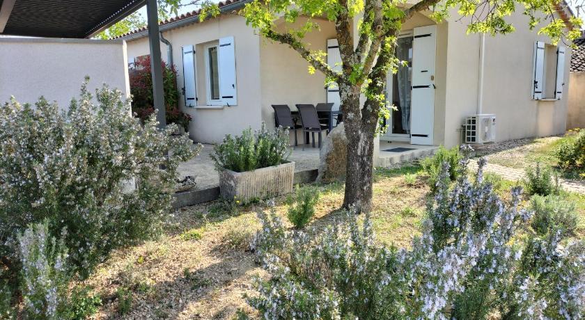 Cottage in Lagorce Rhône-Alpes - Lagorce visuel 2/5