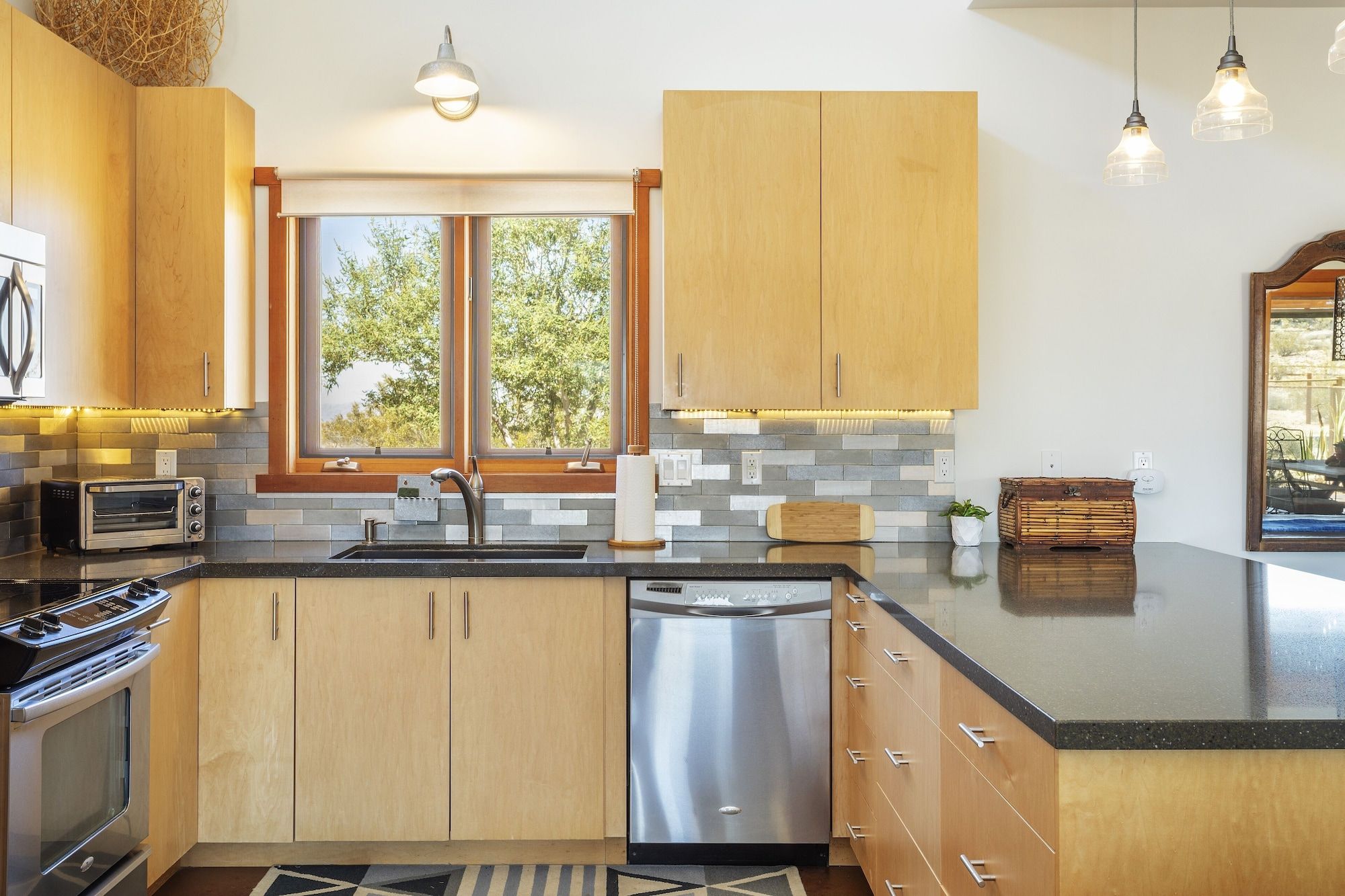 Constellation Compound