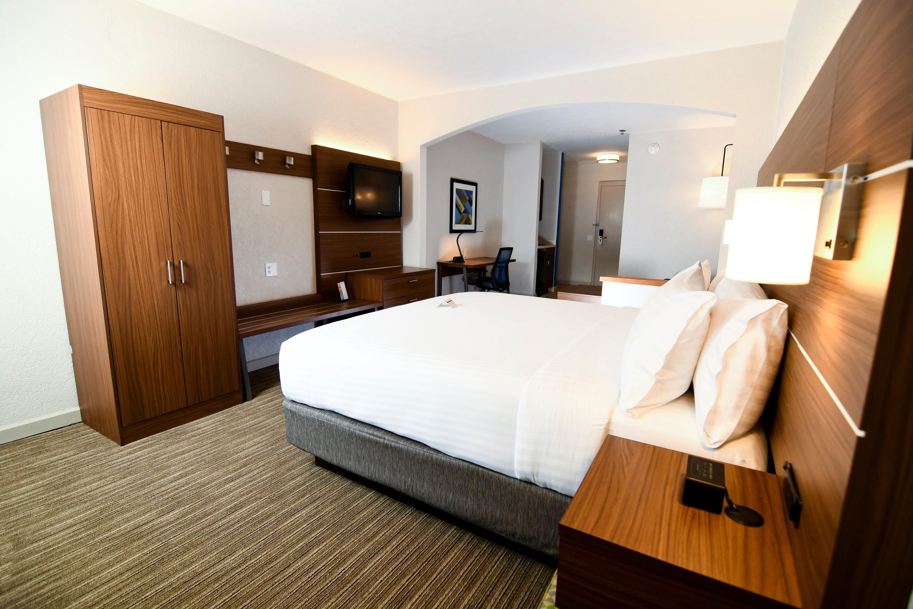 Holiday Inn Express & Suites Port ClintonCatawba Island 127 (̶3̶4̶9̶