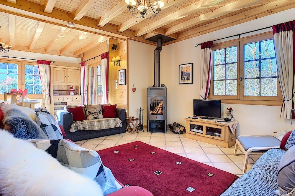 Beautiful chalet, large private garden, 5 minutes walk to ski lifts and lac bleu Rhône-Alpes - Morillon visuel 2/5 Beautiful chalet, large private garden, 5 minutes walk to ski lifts and lac bleu Rhône-Alpes - Morillon visuel 2/5