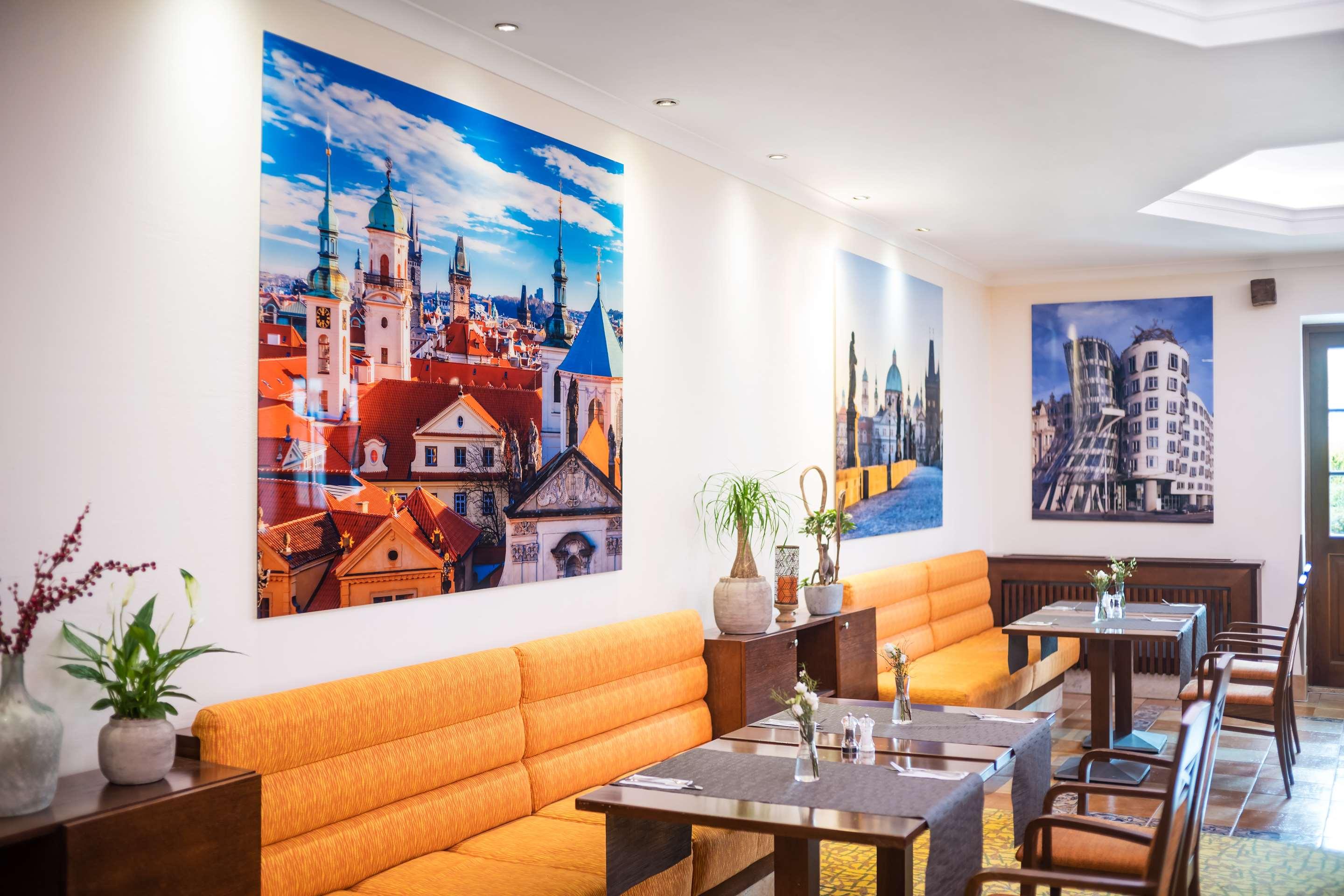 ice-679788-106296431-190311 Lindner Hotel Prague Castle