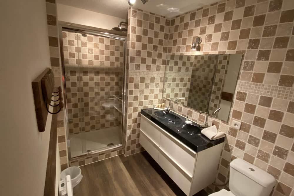 Beau! Chalet De 14 Chambres! Vues Sur La Montagne! Jacuzzi! Rhône-Alpes - Tignes visuel 3/5 Beau! Chalet De 14 Chambres! Vues Sur La Montagne! Jacuzzi! Rhône-Alpes - Tignes visuel 3/5