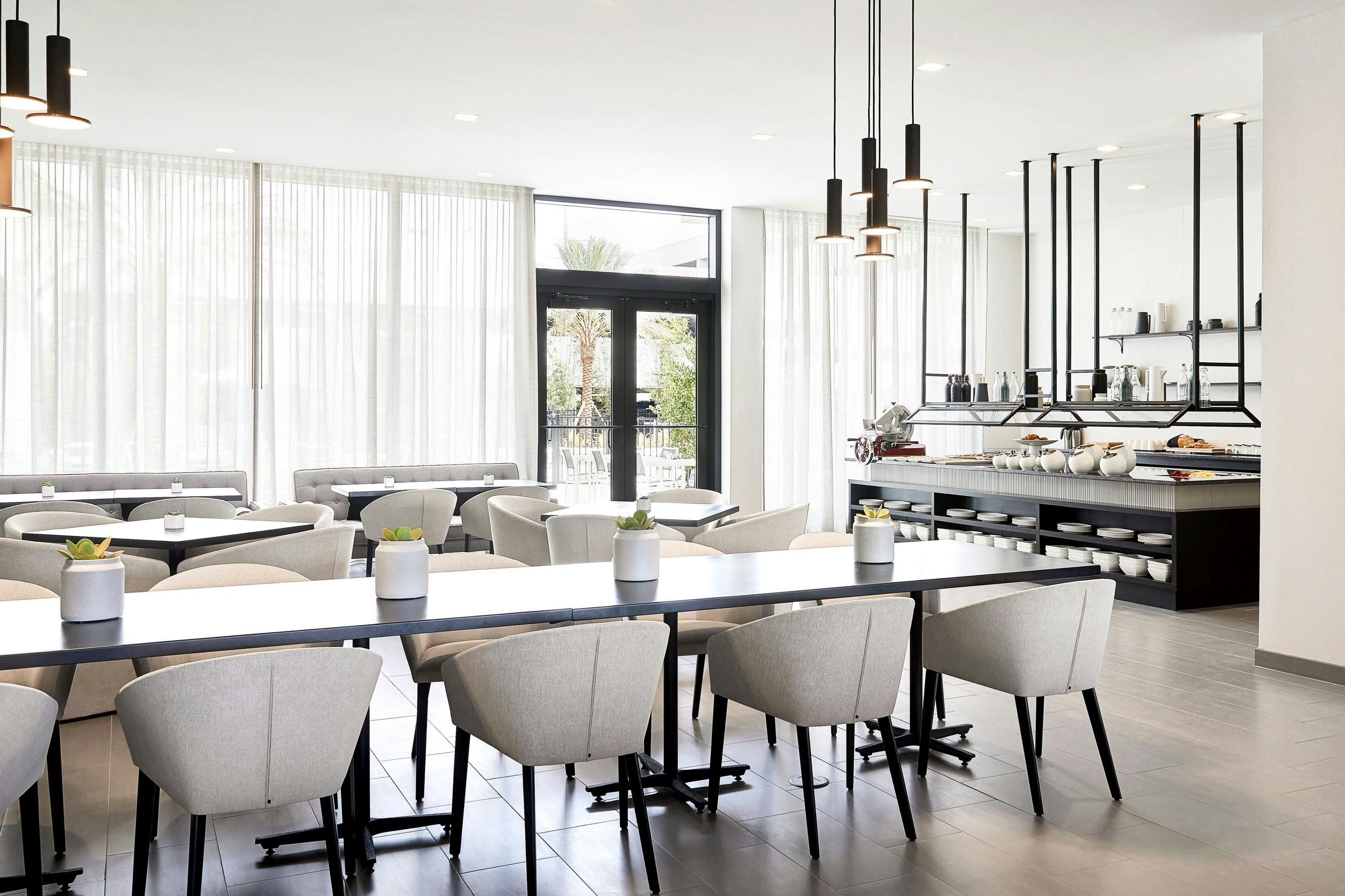 AC Hotel by Marriott Tampa Airport