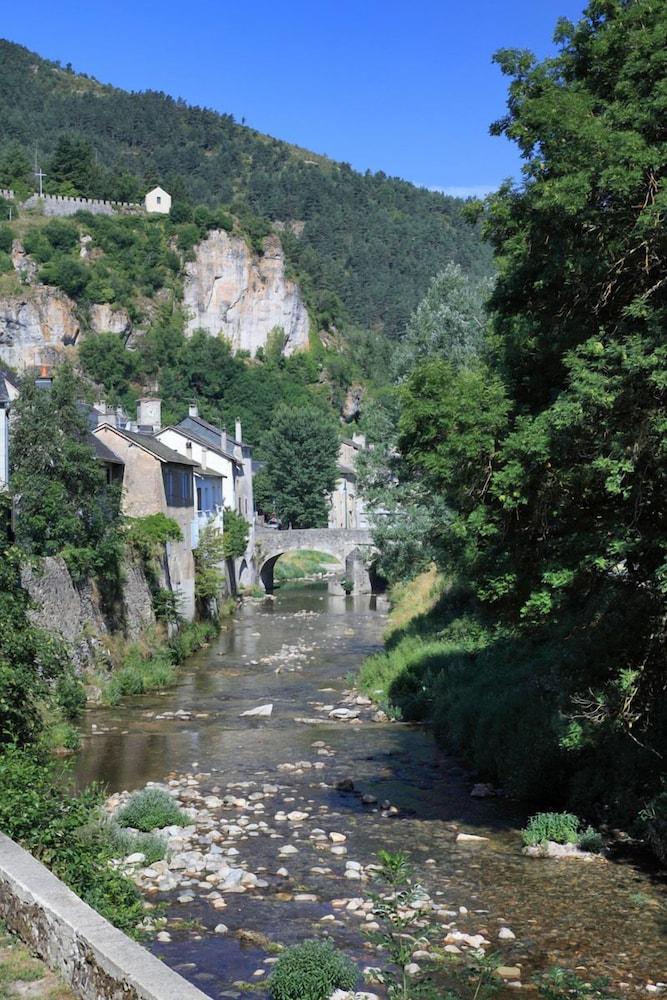 Charming House On The Edge Of Cevennes National Park Languedoc-Roussillon - Meyrueis visuel 3/5 Charming House On The Edge Of Cevennes National Park Languedoc-Roussillon - Meyrueis visuel 3/5