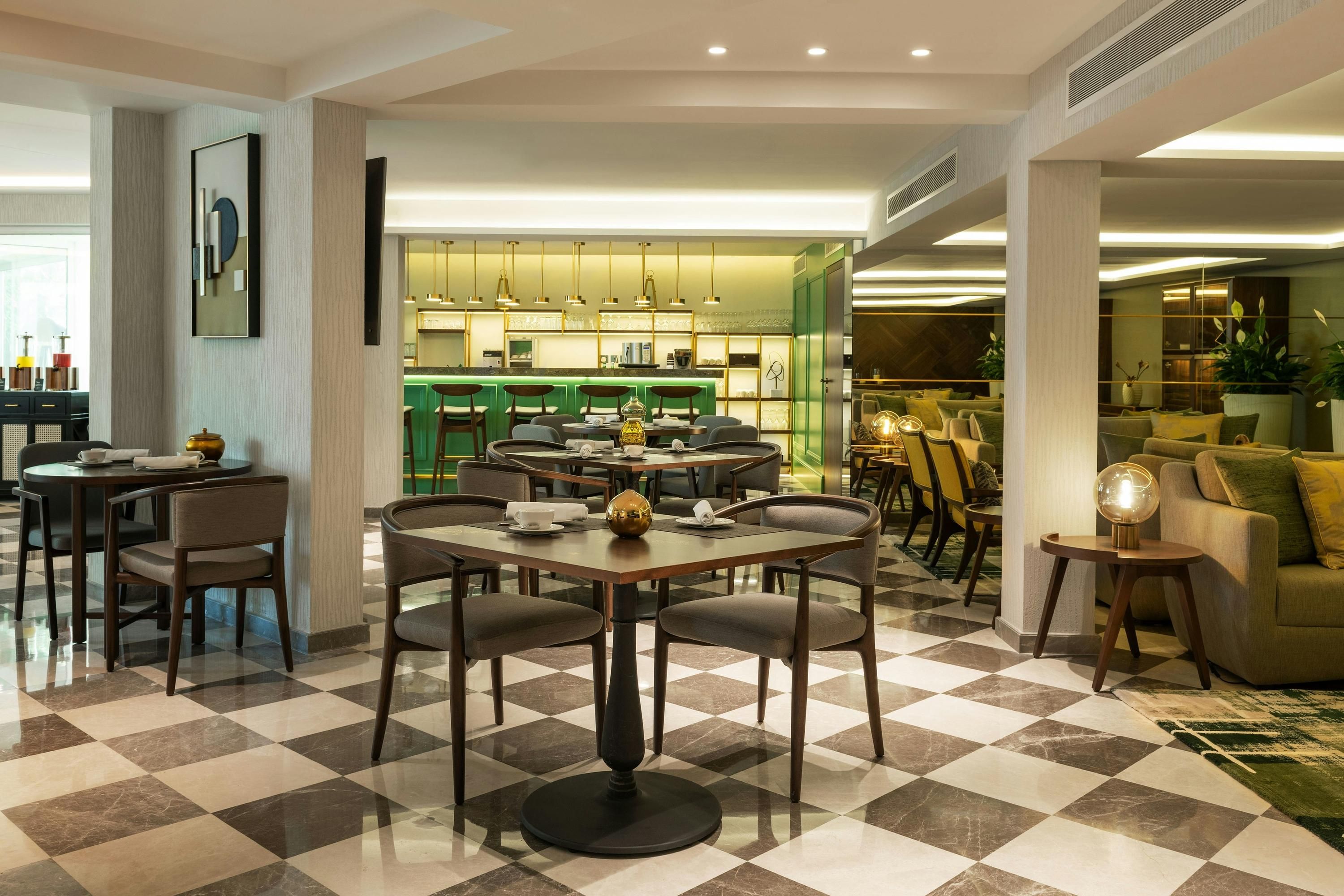 Le Meridien Dubai Hotel and Conference Centre