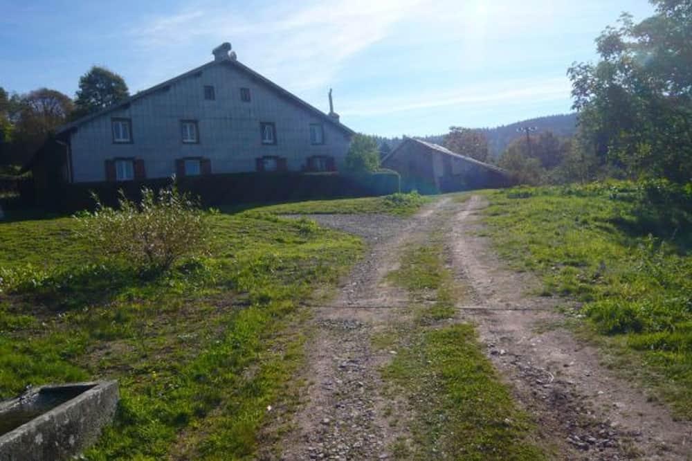 Gite Saulxures-sur-Moselotte, 2 bedrooms, 5 persons Lotharingen - Saulxures-sur-Moselotte visuel 5/5 Gite Saulxures-sur-Moselotte, 2 bedrooms, 5 persons Lotharingen - Saulxures-sur-Moselotte visuel 5/5